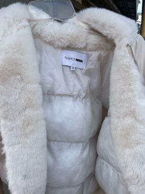 Fashion Nova Cream Puffer Jacket with Faux-Fur Hood